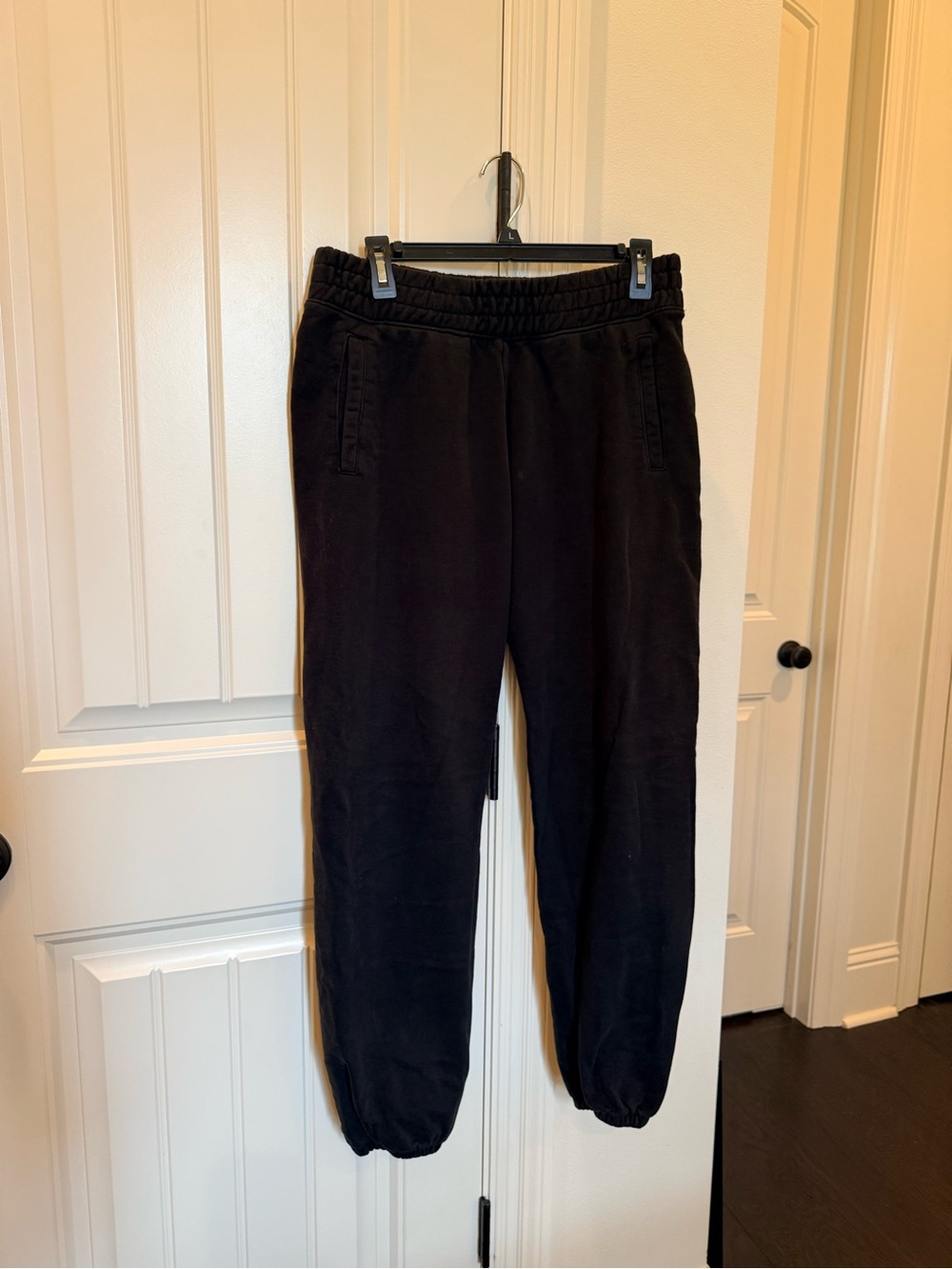 OFFLINE by aerie Black Track Fleece Sweat Joggers - Picture 3 of 9
